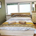 Stylish Apartment, Very Good Located!