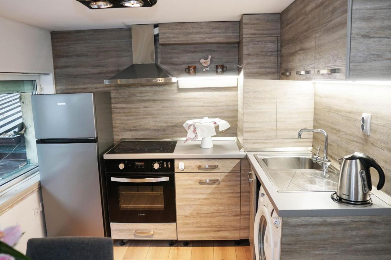 Apartemen Stylish Apartment, Very Good Located! *